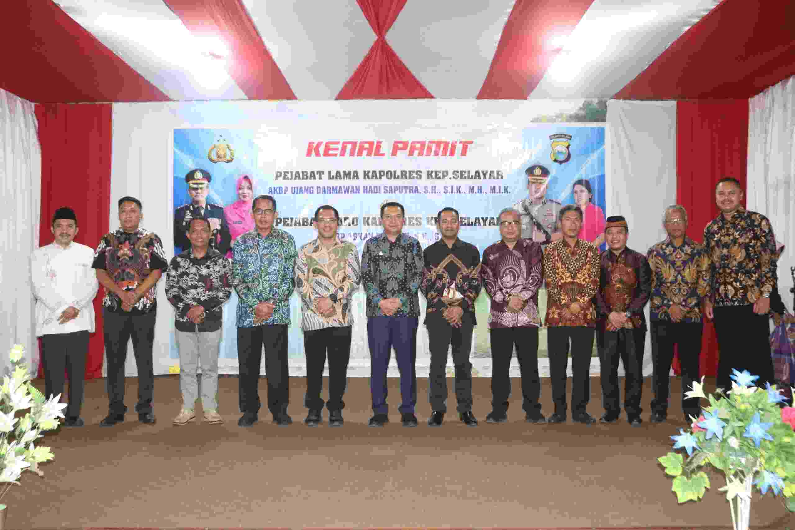 Bupati Selayar Basli Ali Hadiri Pisah Sambut Kapolres Kepulauan Selayar