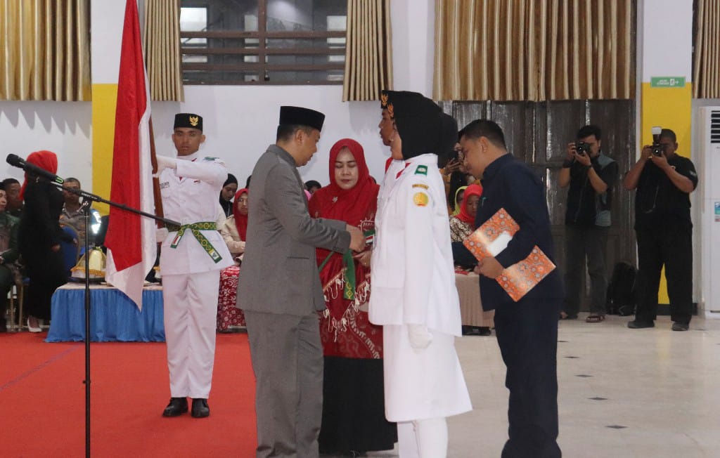 Bupati Kepulauan Selayar Resmi Kukuhkan Paskibraka 2024 Untuk HUT RI Ke 79